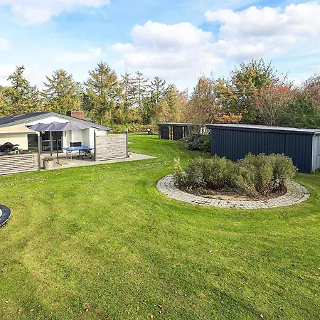 Holiday home Xii